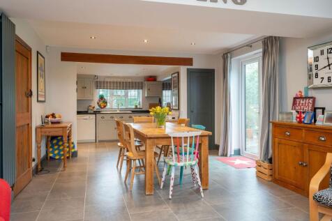 Kitchen/family room