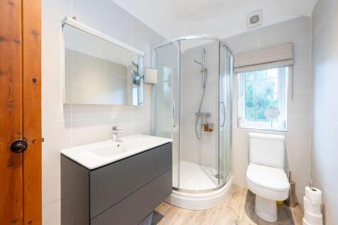En-suite shower room