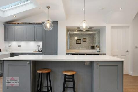 Kitchen Family Room