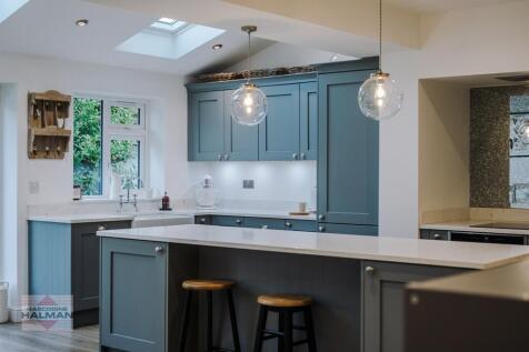 Kitchen Family Room