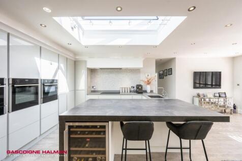 Kitchen Family Room