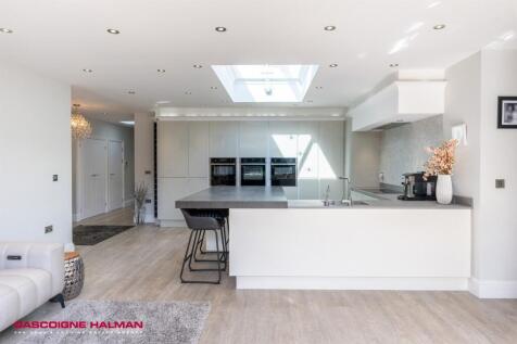Kitchen Family Room