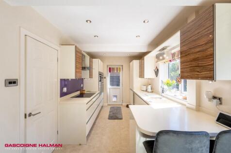 Kitchen Family Room