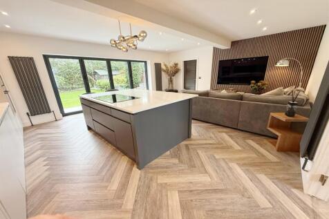 Kitchen Family Room