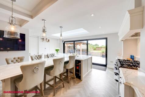 Kitchen Family Room
