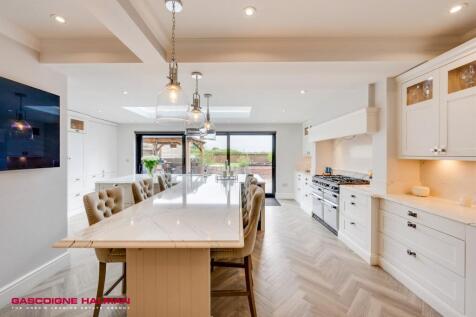 Kitchen Family Room