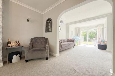 Dining Room/Play Roo