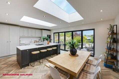 Kitchen Family Room