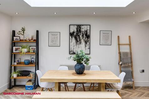 Kitchen Family Room