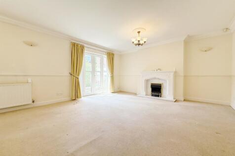 Living Room &amp; Di