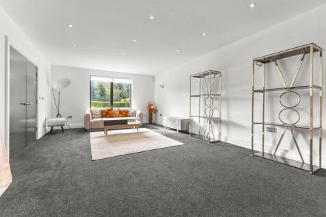 Living Room/Lounge