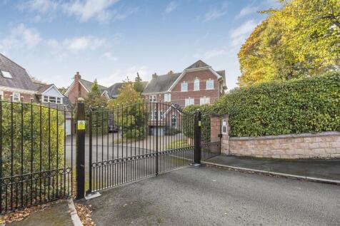 Secure Gated Entranc