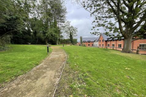 Communal Grounds