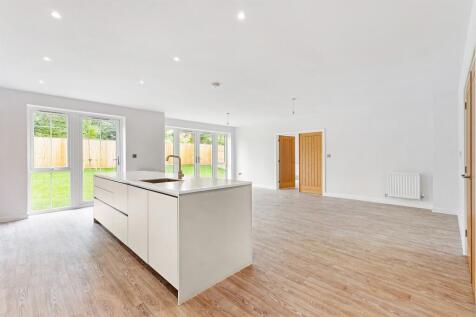 Open Plan kitchen/fa