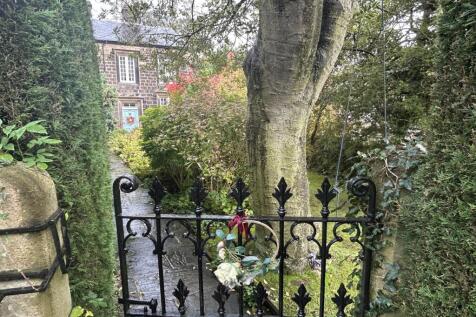 Gate