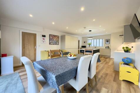 Open Plan Living Din