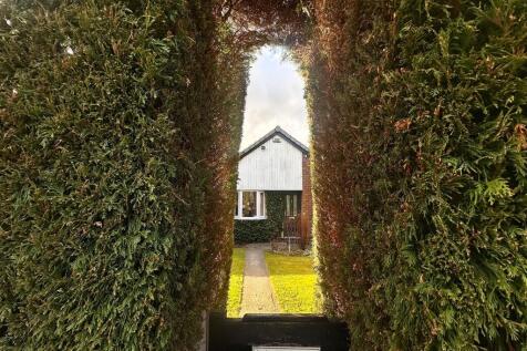Private Front Garden