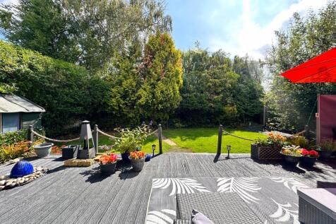 Patio / Decking 