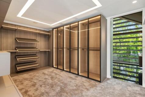 Master Dressing Room