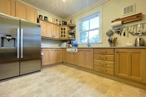 Kitchen/Breakfast Ro