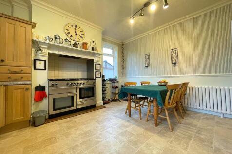 Kitchen/Breakfast Ro