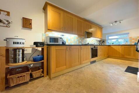 Kitchen/Breakfast Ro