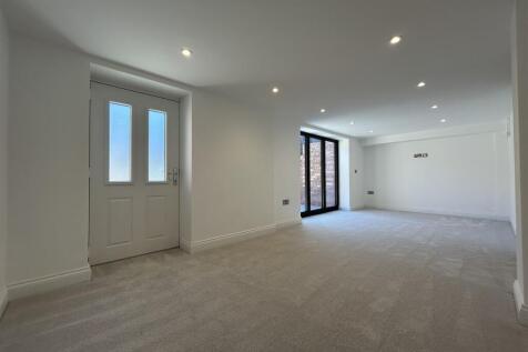 Lower ground floor r