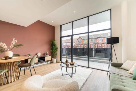 Open plan reception 
