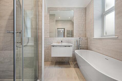 Master en-suite