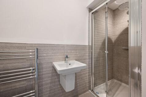 Bedroom 2 en-suite