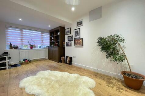 Occasional Sitting R