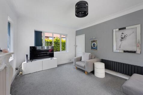 Sitting/Dining Room