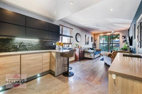 Kitchen/Living Room