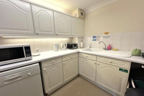 Communal Kitchen