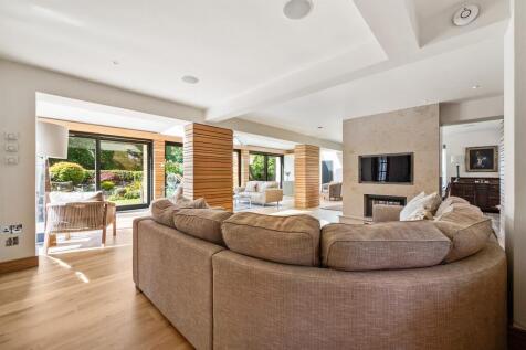 Living-Dining Room