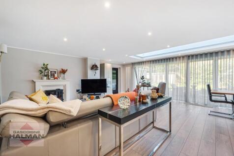 Living-Dining Room 