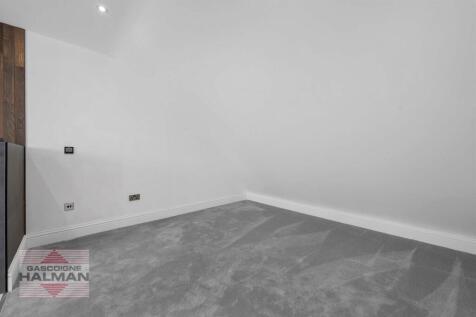 En-Suite/Dressing Ro