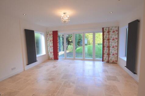 Dining/family room