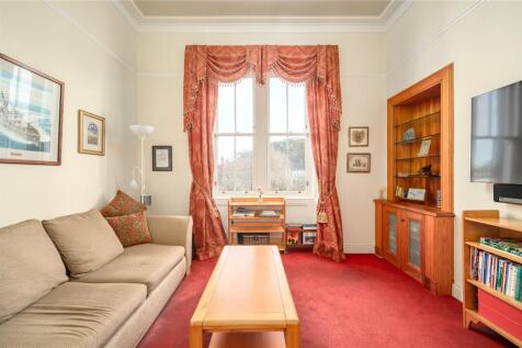 Midmar Gardens 15