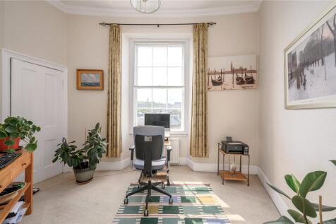 Bellevue Terrace 18
