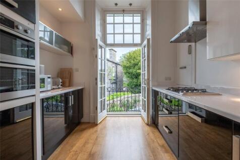 Ravelston Place 0232