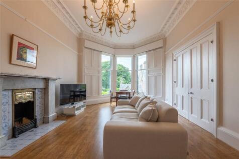 Ravelston Place 0277