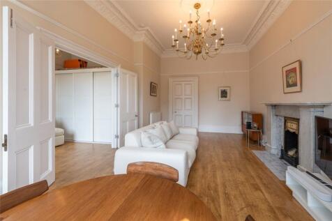 Ravelston Place 0295