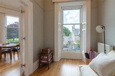 Ravelston Place 0319