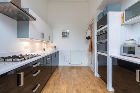 Ravelston Place 0238