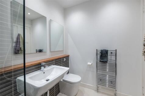 Ravelston Place 0223