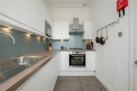 Earlston Place 13