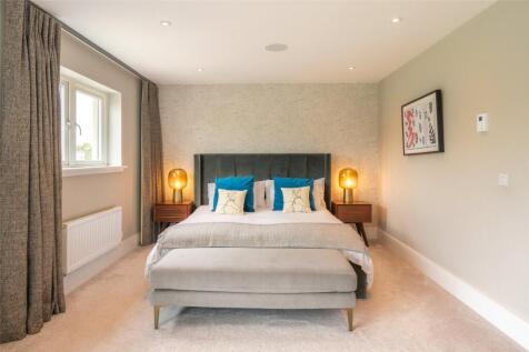 Pavilion Crescent 34
