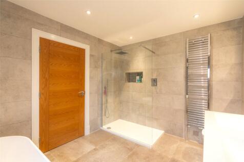 Pavilion Crescent 40