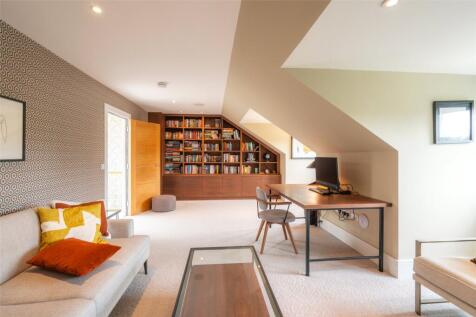Pavilion Crescent 45